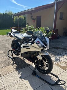 Yamaha r6 - 3