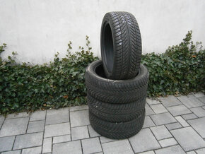 Predám 4x zimné pneu Goodyear RSC 245/45 R18 110VXL - 3