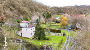 Viničný dom s pozemkom o veľkosti 1060m2, Veľké Turovce - 3