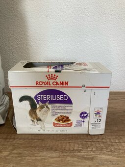 Royal canin granule plus mokrá strava - 3