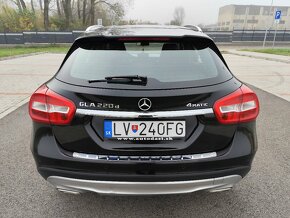 Mercedes-Benz GLA 220 d 4Matic - 3