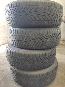 215/60 R16 Yokohama zimné - 3