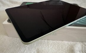 Predám Apple iPad Air 11, 4 generácie, green - 3