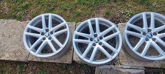 Borbet VW 5x100 r17 - 3