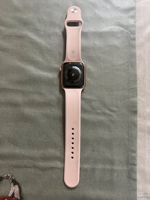 Apple Watch 5 ružové - 3