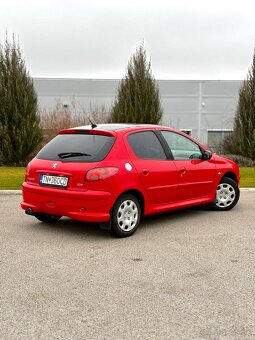 Peugeot 206 1.4i krásny stav nová STK - 3