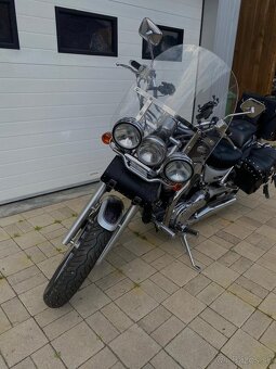 Suzuki Intruder 1400 2004 - 3