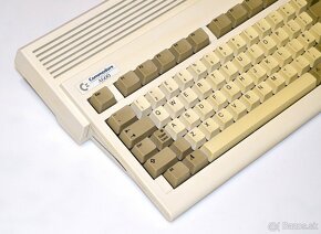 Commodore Amiga 600 + Amiga Fornat Game Pack 1 - 3