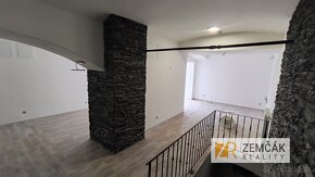 Obchodné priestory 30 m2  priamo na Námestí sv. Egídia Popra - 3