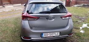 Toyota Auris 1.6 - 3