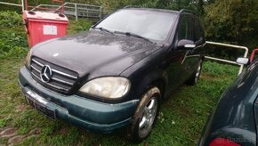 Rozpredám mercedes ml 270 CDI 4x4 - 3