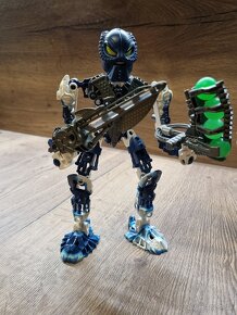 BIONICLE Toa Inika Hahli + Nuparu - 3