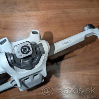 Dron DJI Mini 3 telo - 3