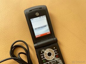Motorola W490 - 3