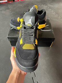 Nike Jordan 4 Yellow Thunder - 3