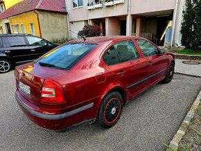 Škoda octavia benzín rok 2005 - 3