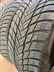 245/45 R20 2ks Bridgestone Blizzak LM001 - 3