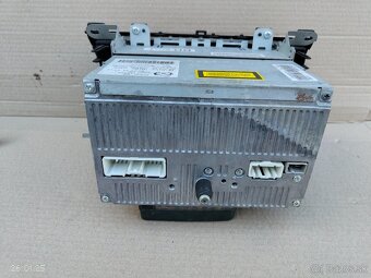 autoradio mazda3 BDA466AR0A 40€ - 3