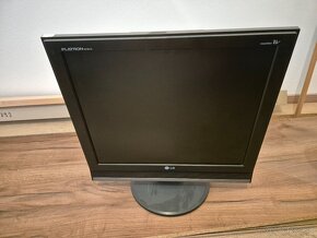 Monitor Flatron - 3