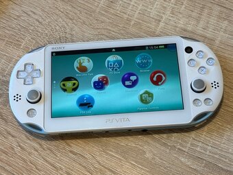 Playstation Vita light blue white - 3