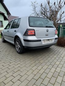 Rozpredám Volkswagen GOLF 4 1.9 TDI 66Kw - 3