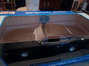 Predam Dodge charger 1969 rt maisto 1 :18 - 3