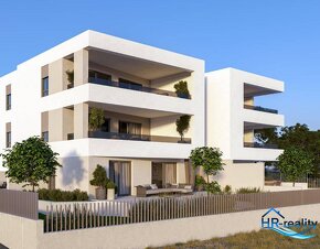 ☀ Vodice – Moderné apartmány v skvelej lokalite, len 350 m o - 3