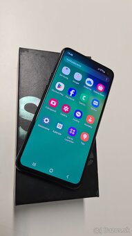 Samsung galaxy s10e - 3