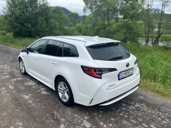 Toyota Corolla Combi 1.8 Hybrid - 3