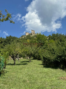 NA PREDAJ_CHATA S VINICOU priamo pod Turnianskym hradom - 3