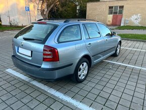 Škoda Octavia Combi 2.0 TDI Elegance - 3