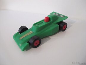 Stará hračka závodné auto F1 SMĚR - 3