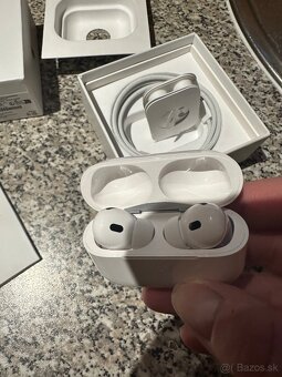 Apple AirPods Pro 2 - 3