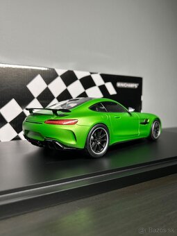 1:18 - Mercedes AMG GT R - Minichamps - 3