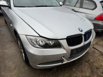 Prodam nahradni dily z bmw e90 e91 318i - 3