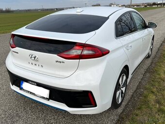 Hyundai Ioniq 1.6 PHEV Style 2017 - v top stave - 3