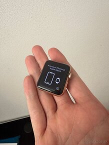 Apple Watch 3 38mm Zlaté - 3