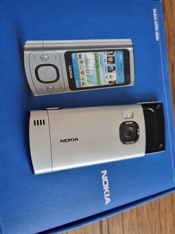 Nokia 6700 SLIDE - RETRO - 3