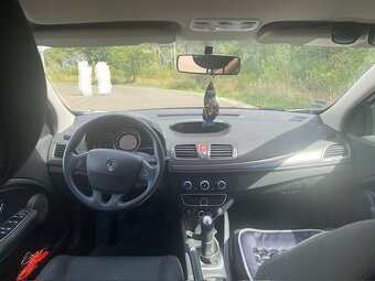 RENAULT MEGANE - 3