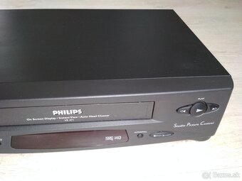 Videorekorder 4-hlavovy Philips VR471 - 3