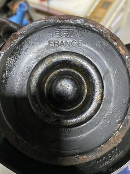 Motor serva Renault - 3