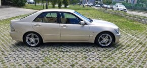 Lexus is 200 - 3