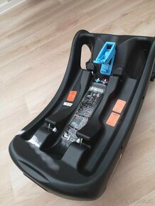 Autosedačka Joie i-Gemm™ 2 + ISOfix základňa - 3