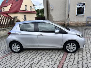 Toyota Yaris 1.3 73kW 2011 89455km VVT-i AUTOMAT - 3