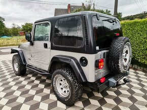 JEEP WRANGLER SPORT 2,5,87kw, 4x4,8/2000,167000km - 3