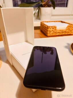 iPhone XR BLACK 128GB - 3