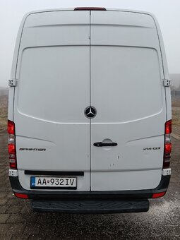 Predám dodávku Mercedes Benz sprinter 09/2016 - 3