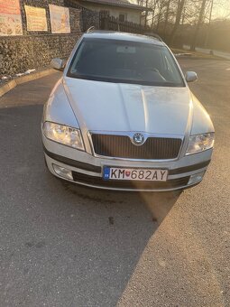 Škoda Octavia Combi 2 - 3