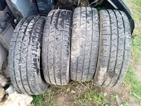 195/70 r15C Laufen - 3