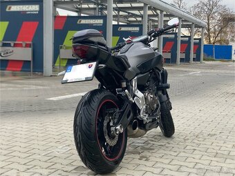 Yamaha MT 07 - 3